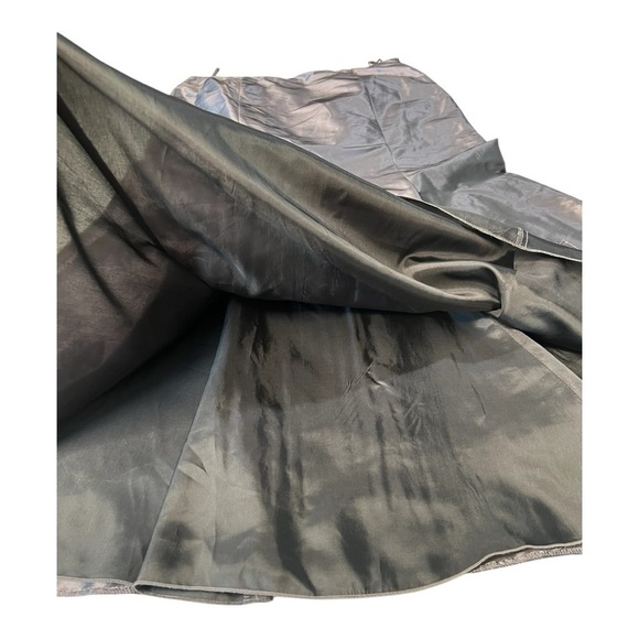 Vera Mont Paris Chrome Silver Sheen A-Line Midi Skirt & Purple Back Zip Top - Picture 14 of 16